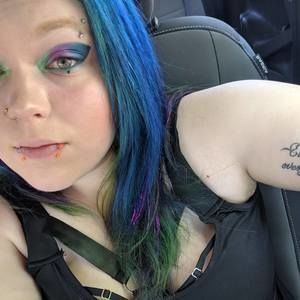 Meet your Posher, Liz